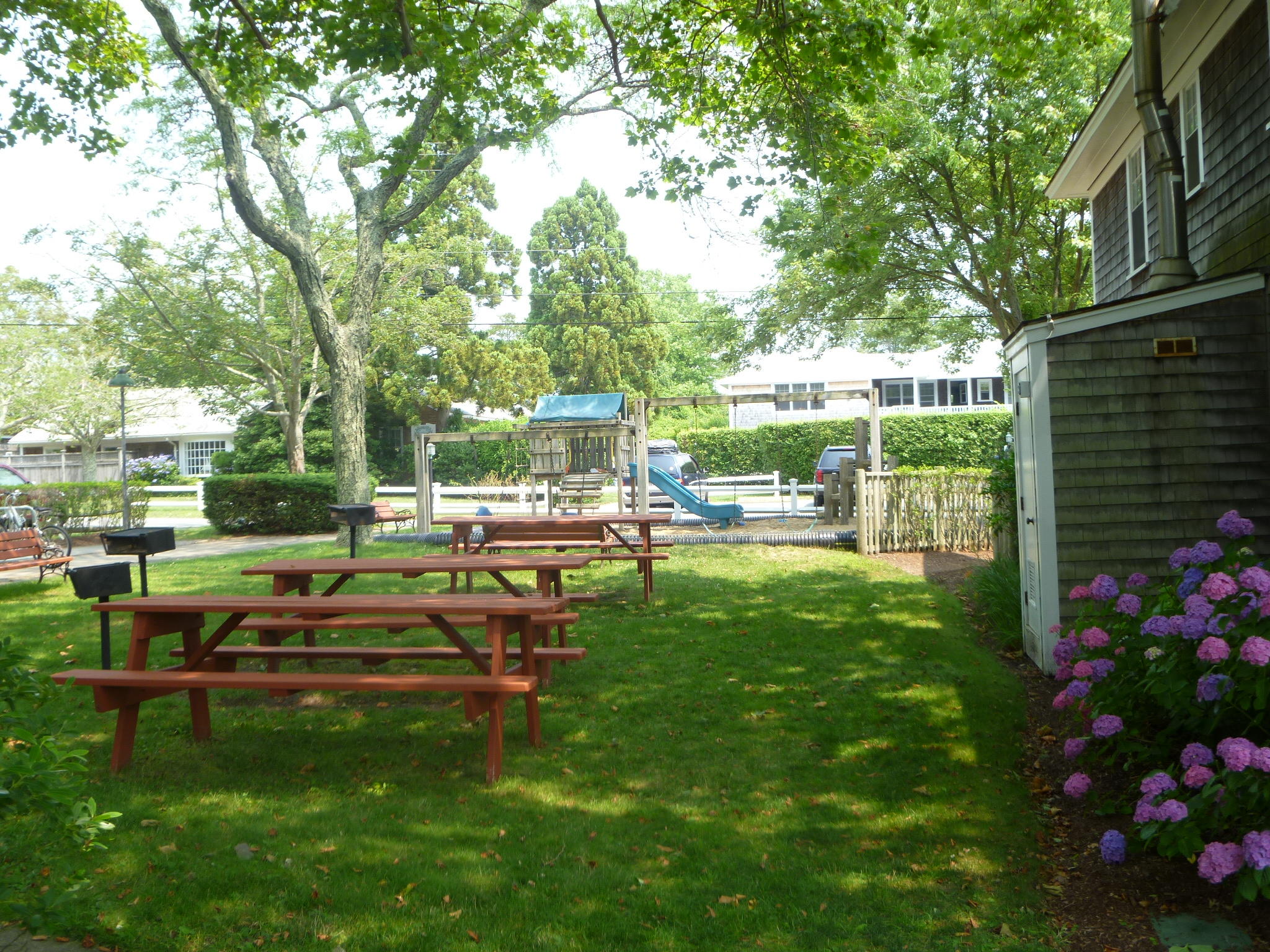 20 Peases Point Way, Unit 7A Edgartown, MA 02539 - Photo 10 of 10 Picnic Area