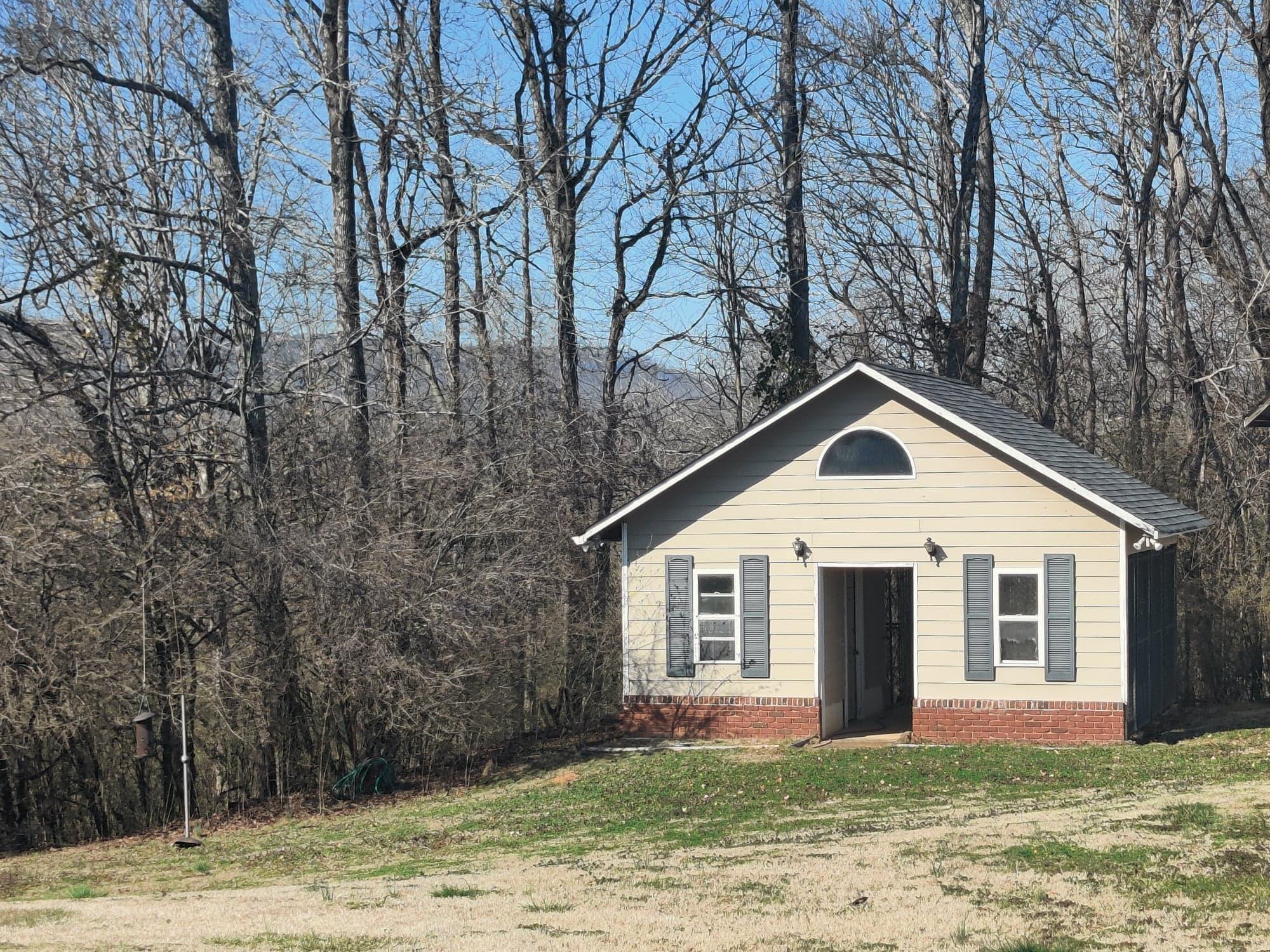 1000 Canyon Road Jasper, TN 37347 - Photo 51 of 54 kennels2