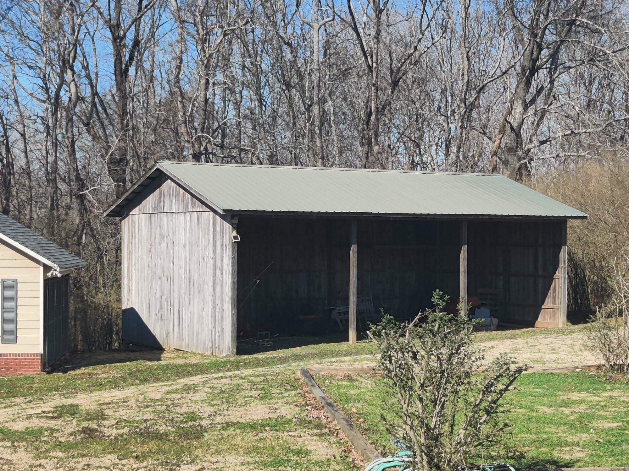 1000 Canyon Road Jasper, TN 37347 - Photo 54 of 54 barn