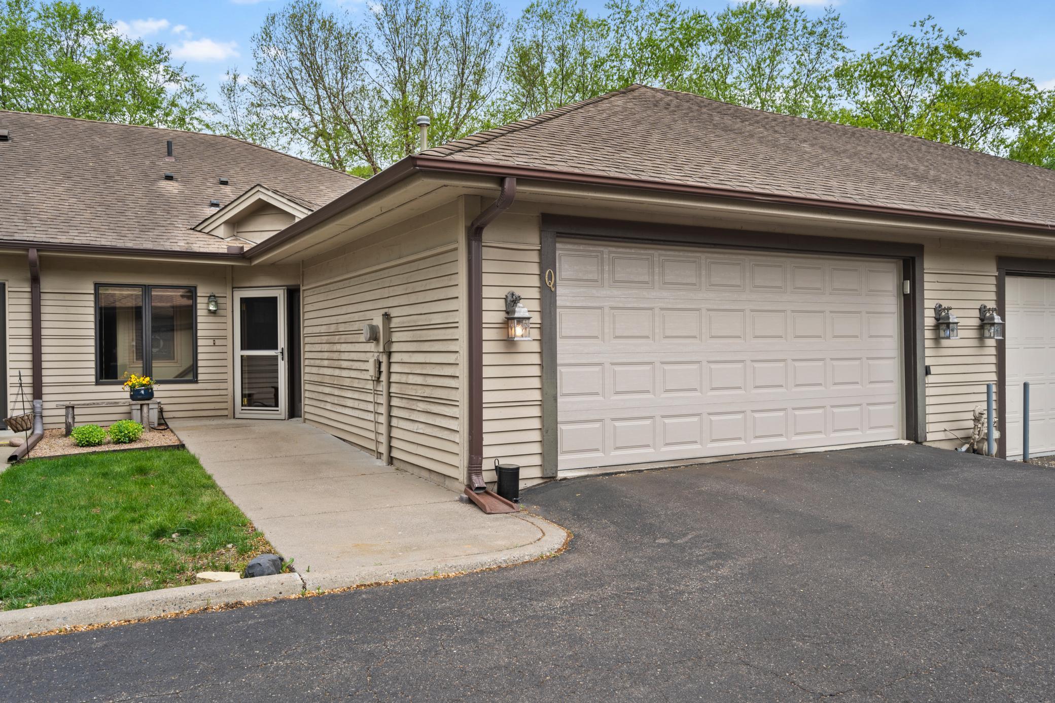 1900 Victoria Road South, Unit Q Mendota Heights, MN 55118 - Photo 1 of 1 Gallery Image 1