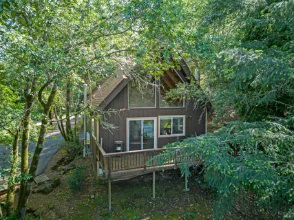 $3,000,000 | 2264 Green Hill Road, Sebastopol, CA 95472