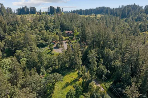 $3,000,000 | 2264 Green Hill Road, Sebastopol, CA 95472