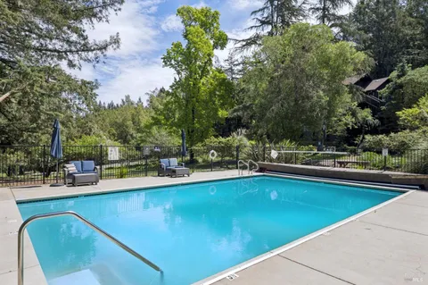 $3,000,000 | 2264 Green Hill Road, Sebastopol, CA 95472