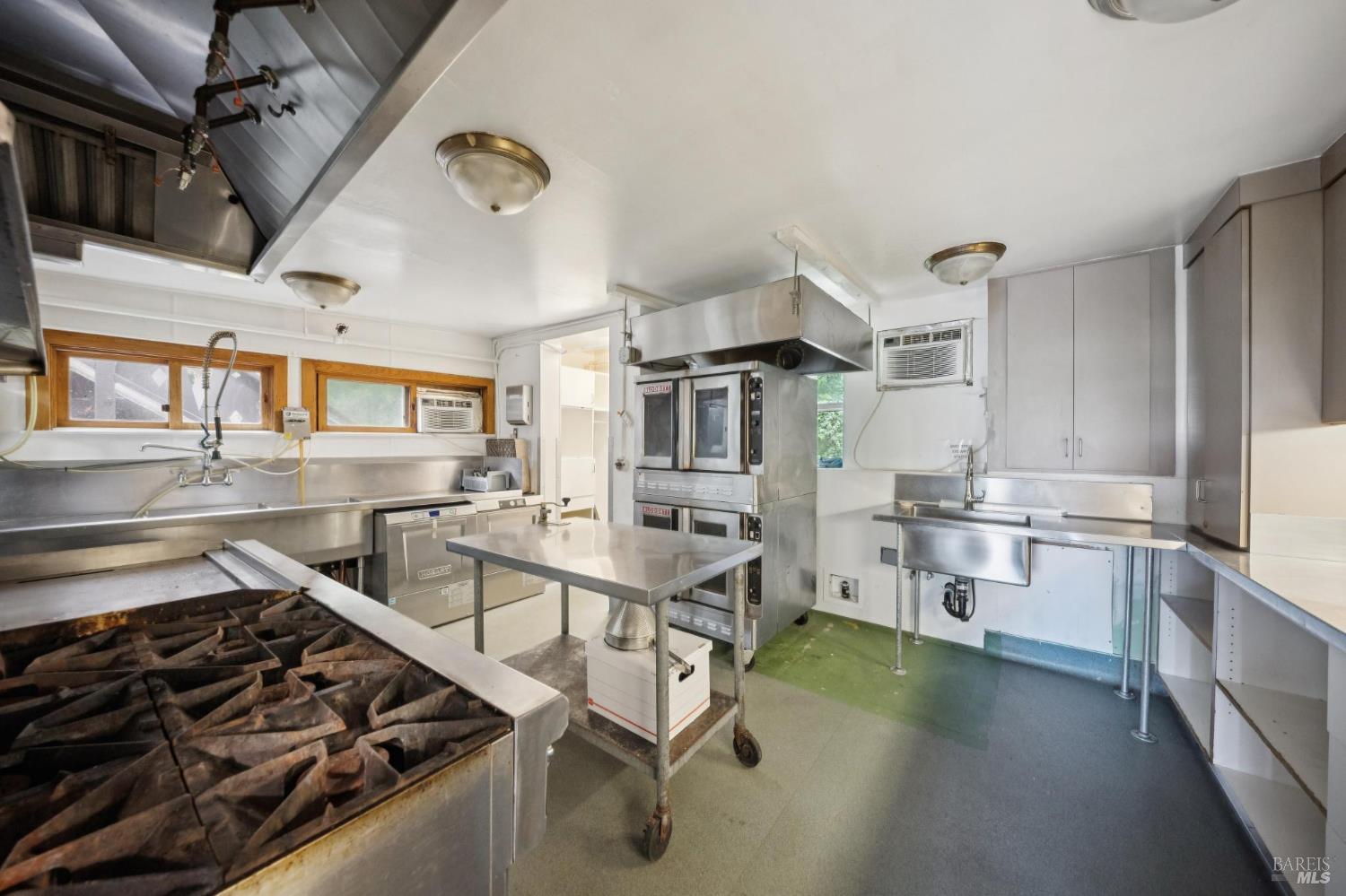 2264 Green Hill Road Sebastopol, CA 95472 - Photo 35 of 85