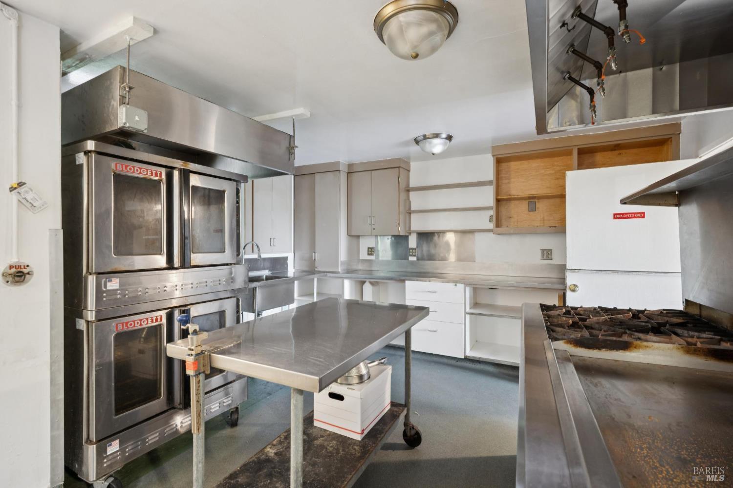 2264 Green Hill Road Sebastopol, CA 95472 - Photo 38 of 85