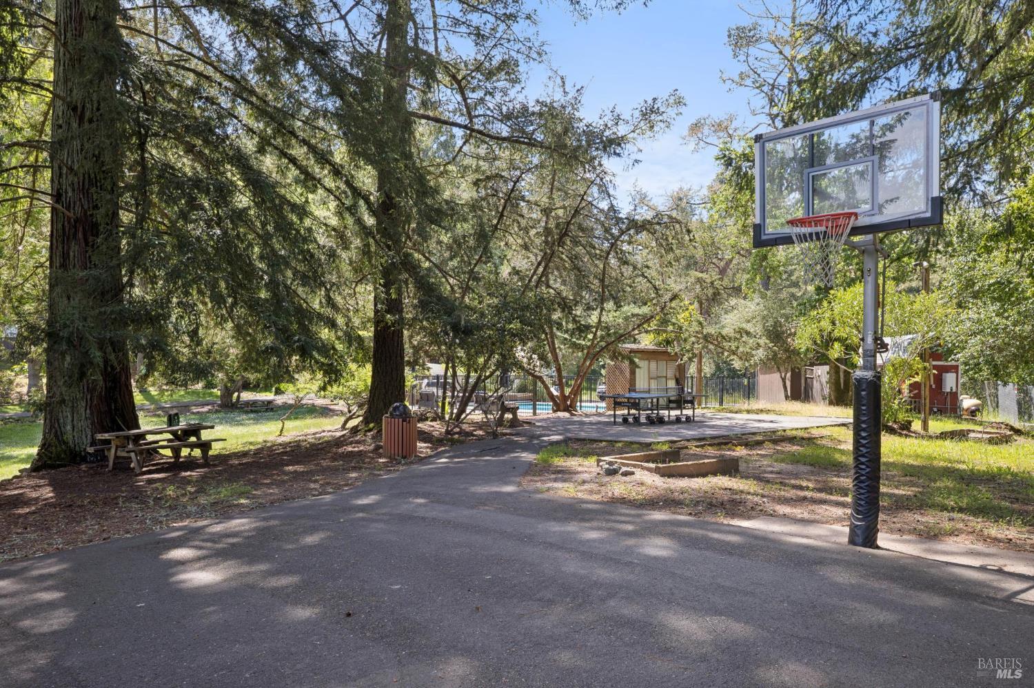 2264 Green Hill Road Sebastopol, CA 95472 - Photo 39 of 75