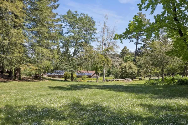 $3,000,000 | 2264 Green Hill Road, Sebastopol, CA 95472