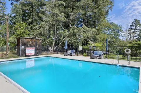$3,000,000 | 2264 Green Hill Road, Sebastopol, CA 95472