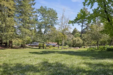 $3,000,000 | 2264 Green Hill Road, Sebastopol, CA 95472