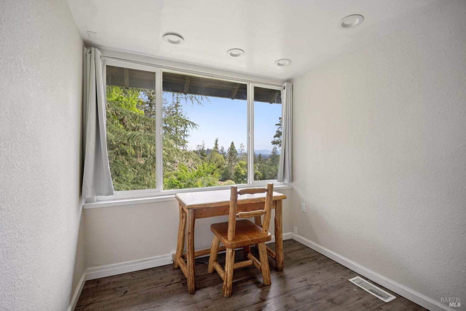 2264 Green Hill Road Sebastopol, CA 95472 - Photo 8 of 75