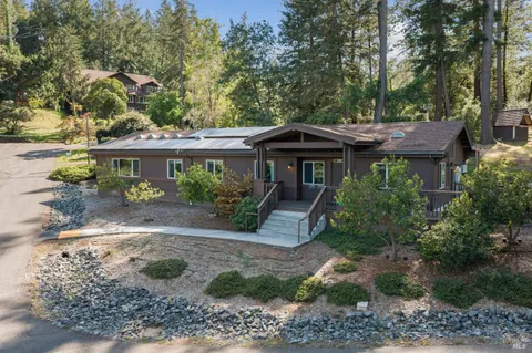 $3,000,000 | 2264 Green Hill Road, Sebastopol, CA 95472