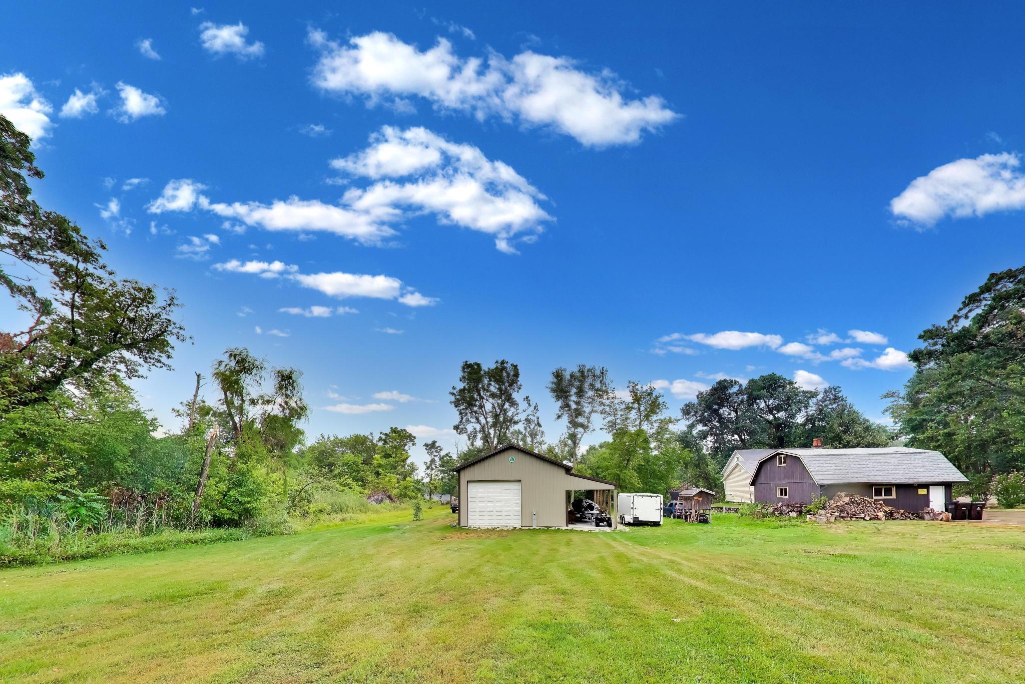 3246 Robin Road Geneva, WI 53147 - Photo 28 of 32 Pole Barn with 220 hook up