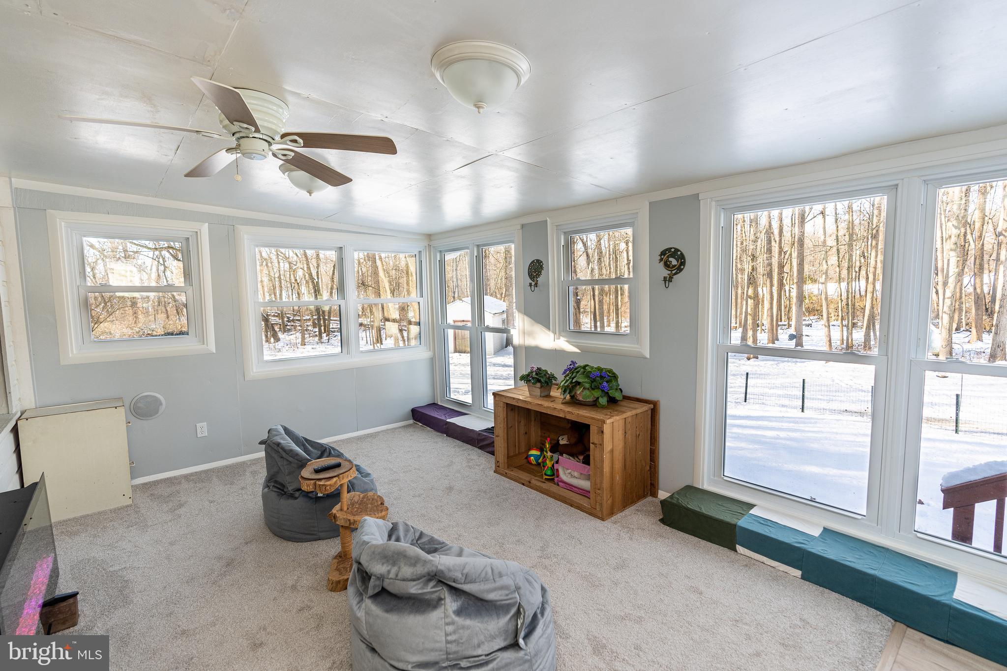 522 Paradise Road Aberdeen, MD 21001 - Photo 11 of 17 SUN ROOM