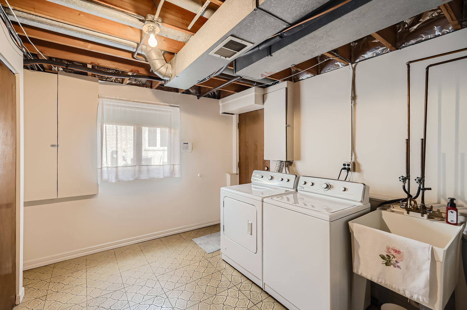 8022 Sawyer Road Darien, IL 60561 - Photo 20 of 23 Gallery Image 20