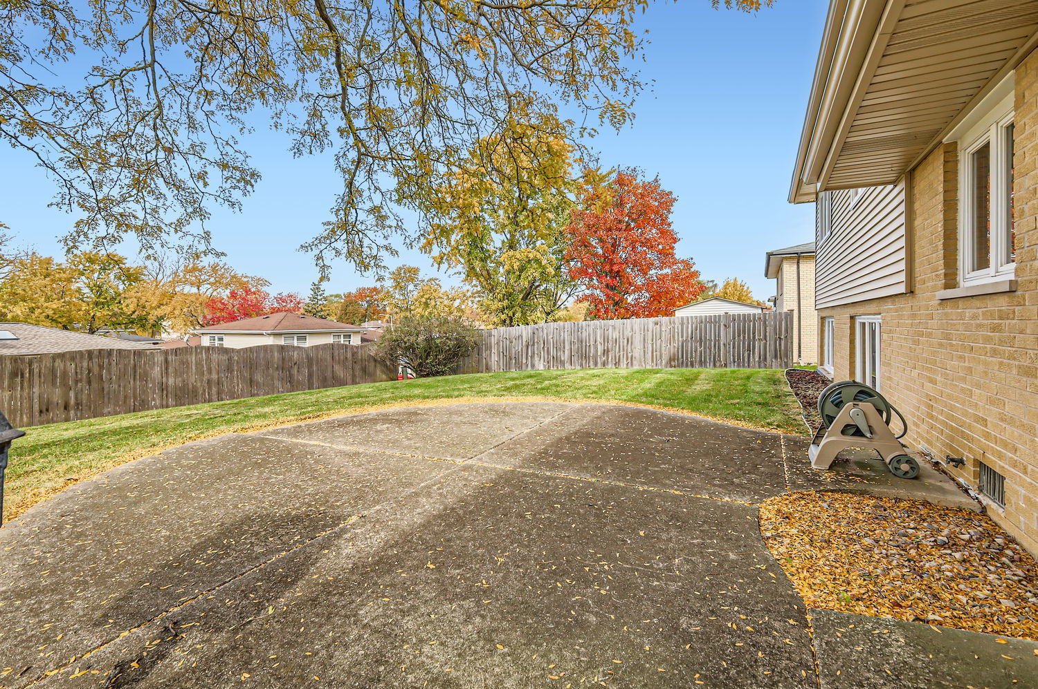 8022 Sawyer Road Darien, IL 60561 - Photo 21 of 23 Gallery Image 21