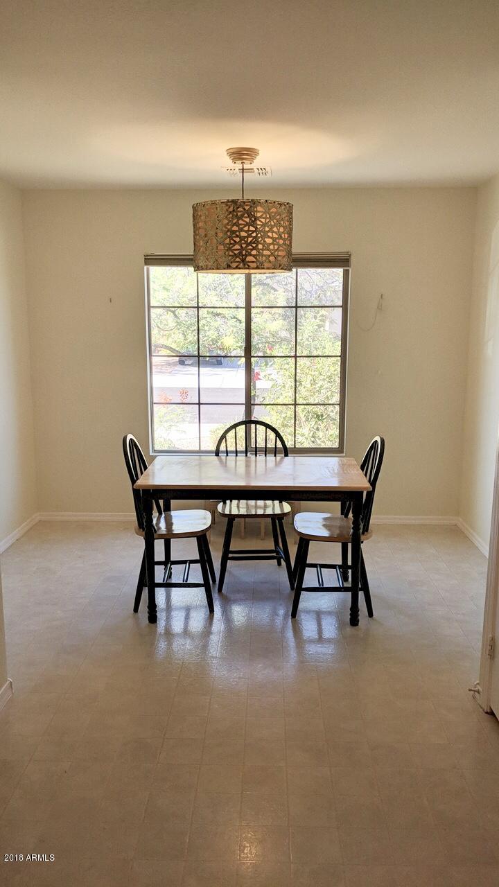 17773 West Calavar Road Surprise, AZ 85388 - Photo 5 of 15 Eat In Kitchen
