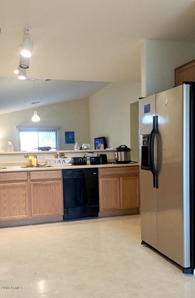 17773 West Calavar Road Surprise, AZ 85388 - Photo 6 of 15 Kitchen