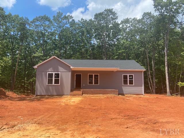 2501 Stonewall Road Concord, VA 24538 - Photo 1 of 8 a front view of a house with yard and trees