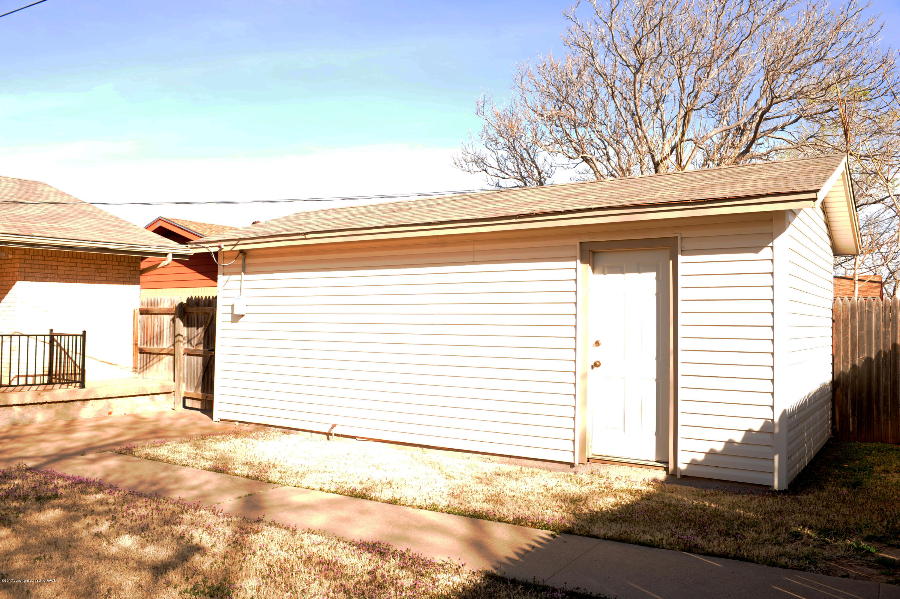 4605 South Lamar Street Amarillo, TX 79110 - Photo 3 of 14 DSC_2745x