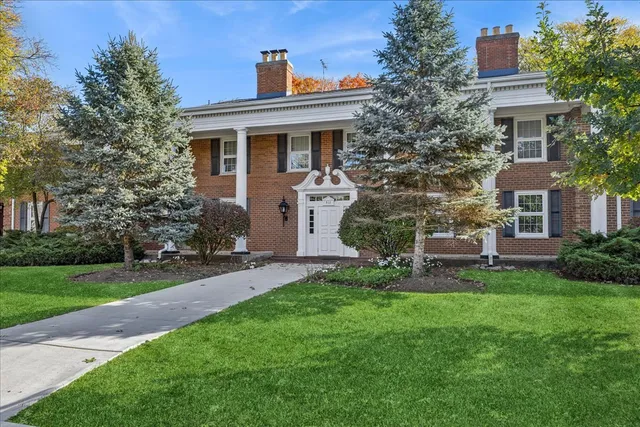 $215,000 | 511 Coventry Lane, Unit 2, Crystal Lake, IL 60014