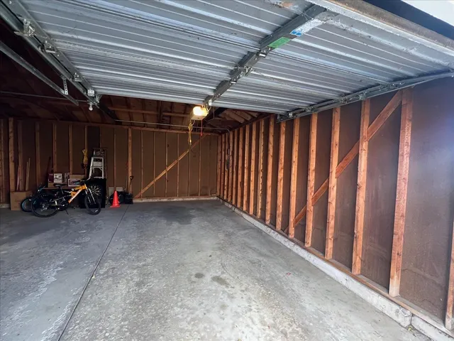 $215,000 | 511 Coventry Lane, Unit 2, Crystal Lake, IL 60014