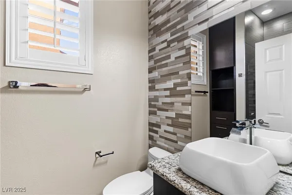 $700,000 | 8687 West Moon Crater Avenue, Las Vegas, NV 89178