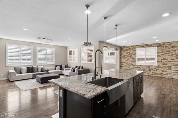 $700,000 | 8687 West Moon Crater Avenue, Las Vegas, NV 89178