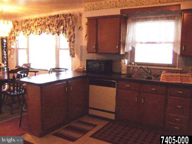 457 Highland Road Red Lion, PA 17356 - Photo 6 of 24 Gallery Image 6