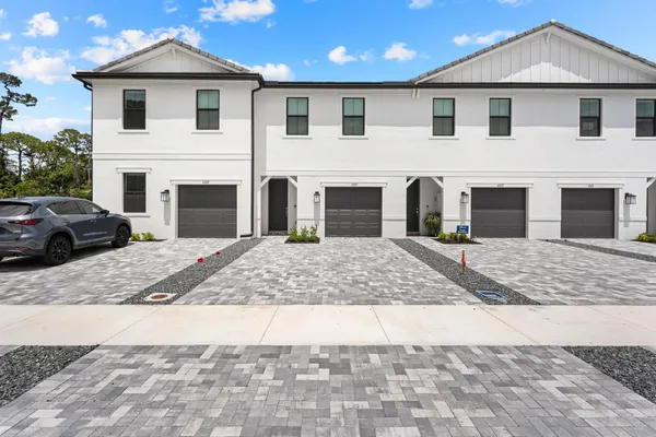 $3,500 | 4333 Efendi Drive, Lake Worth, FL 33463