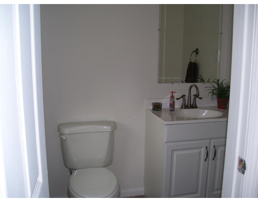 149 King Philip Road Worcester, MA 01606 - Photo 6 of 10