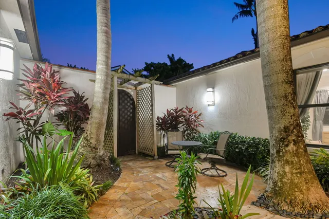 $14,000 | 832 Southwest 34th Avenue, Boynton Beach, FL 33435