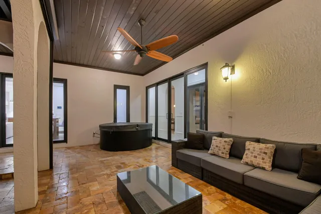 $14,000 | 832 Southwest 34th Avenue, Boynton Beach, FL 33435