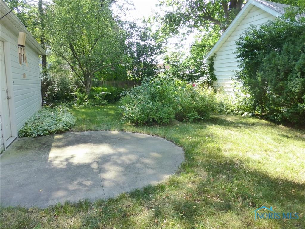 2423 Hempstead Road Toledo, OH 43606 - Photo 11 of 13 Gallery Image 11