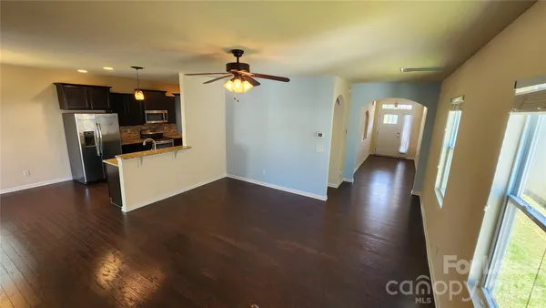 $2,400 | 508 Knothole Lane, Charlotte, NC 28214