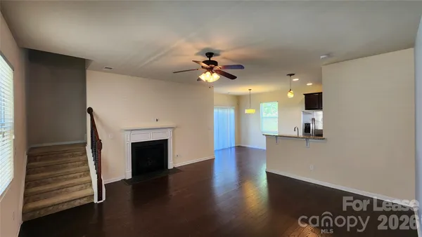 $2,400 | 508 Knothole Lane, Charlotte, NC 28214