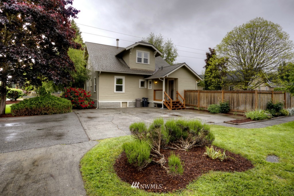 314 West Blackburn Road Mount Vernon, WA 98273 - Photo 3 of 25