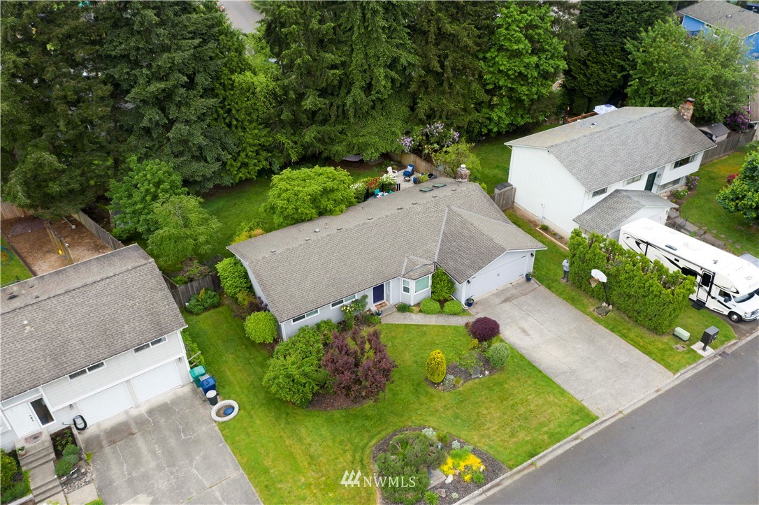 23625 48th Avenue Southeast Bothell, WA 98021 - Photo 36 of 40 an aerial view of a house