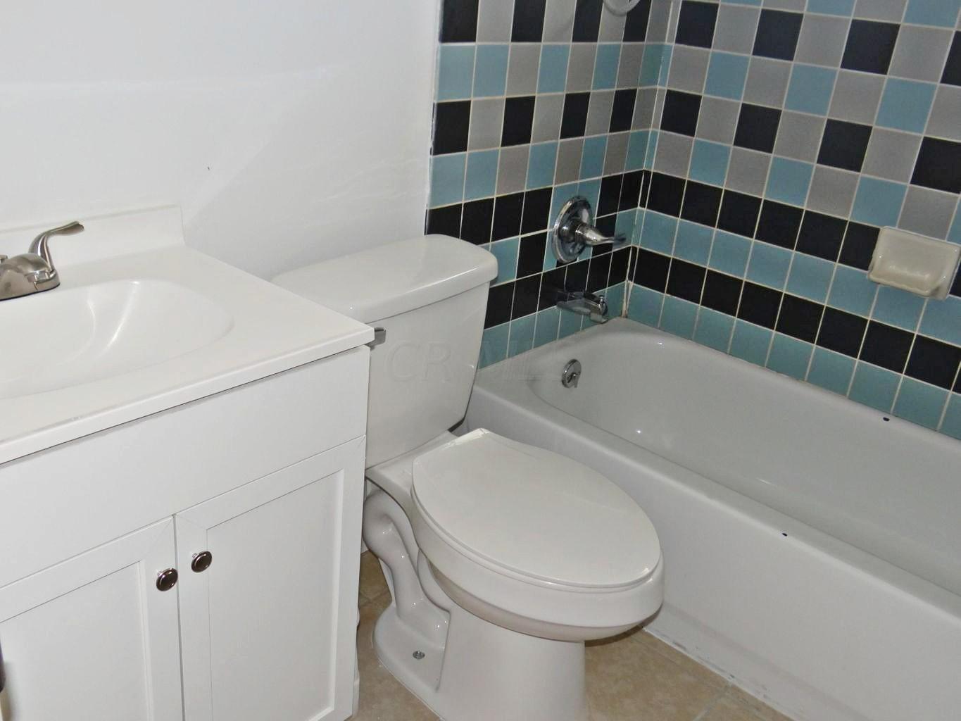 191 East Alcott Road Columbus, OH 43207 - Photo 8 of 11 Gallery Image 8