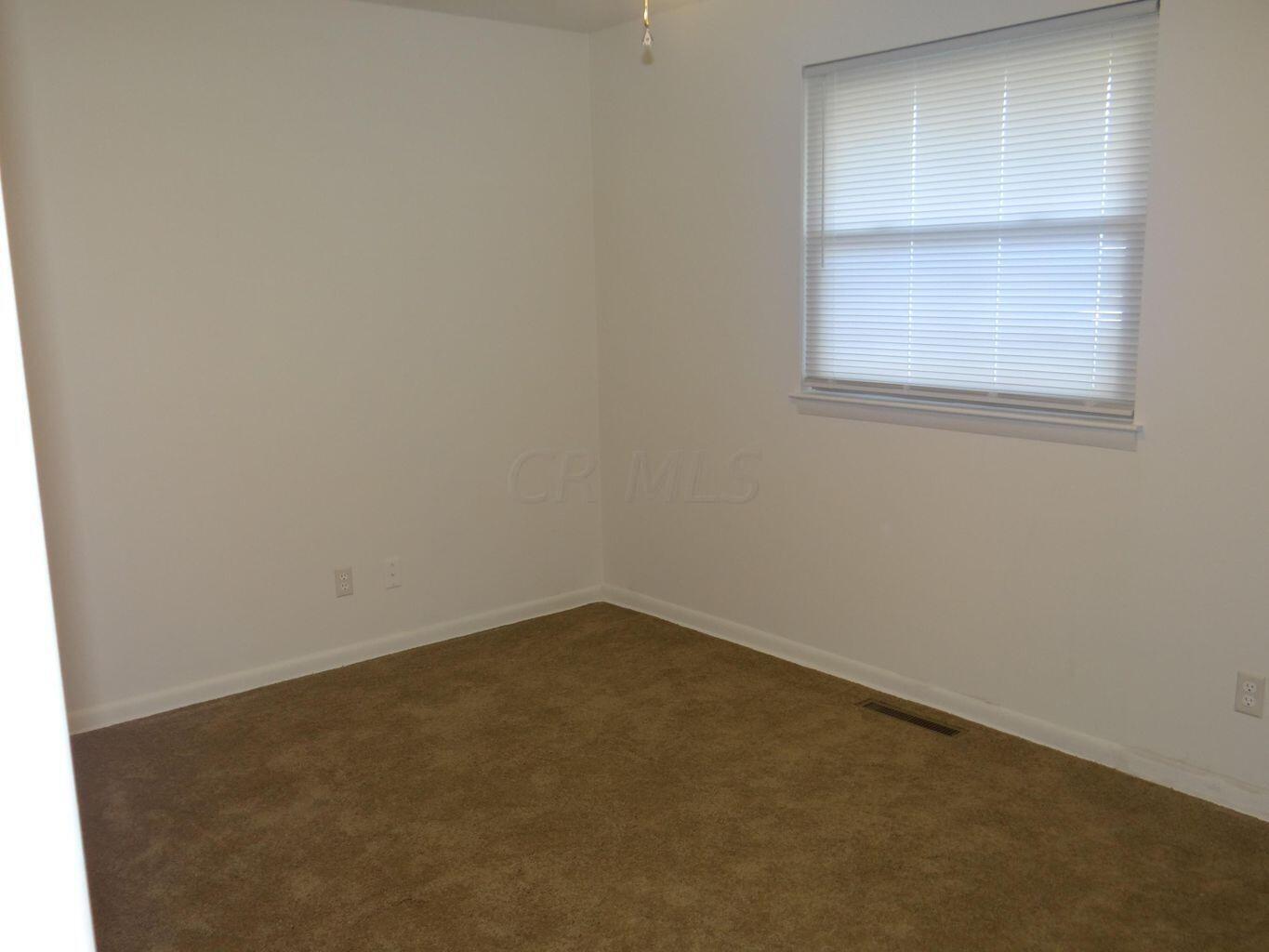 191 East Alcott Road Columbus, OH 43207 - Photo 9 of 11 Gallery Image 9