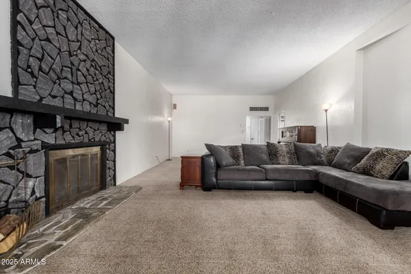 $720,000 | 442 North Mountain View Road, Apache Junction, AZ 85119