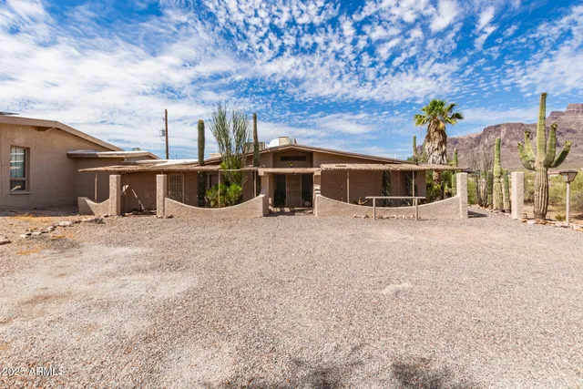 $840,000 | 442 North Mountain View Road, Apache Junction, AZ 85119