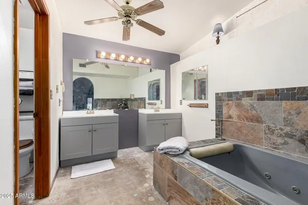 $720,000 | 442 North Mountain View Road, Apache Junction, AZ 85119