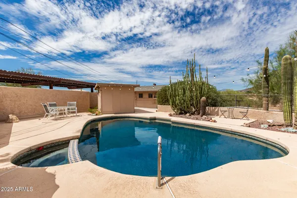 $720,000 | 442 North Mountain View Road, Apache Junction, AZ 85119