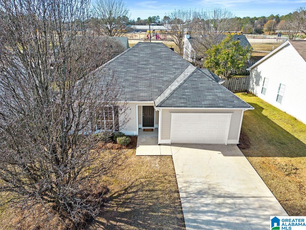 232 Park Pl Way Alabaster, AL 35007 - Photo 2 of 33