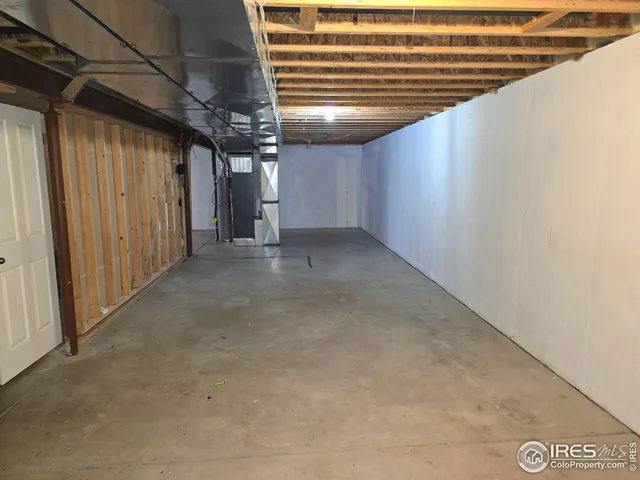 a view of an indoor garage