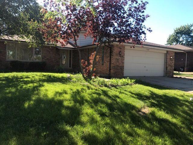 730 Cornfield Road Matteson, IL 60443 - Photo 2 of 12 a backyard of a house with lots of green space