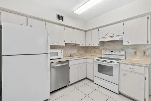 $149,750 | 2253 Norwegian Drive, Unit 51, Clearwater, FL 33763