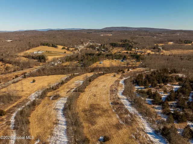 $750,000 | 408 State Route 199, Milan, NY 12571