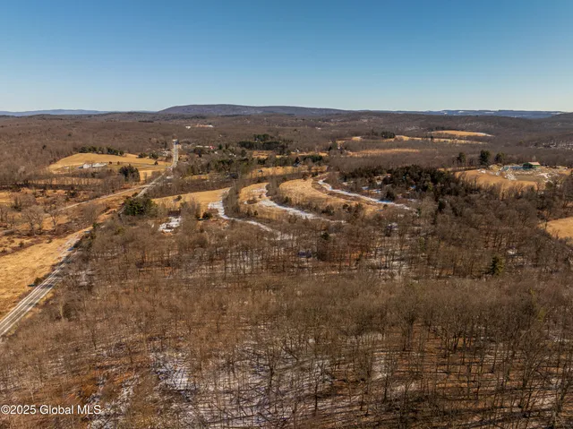 $750,000 | 408 State Route 199, Milan, NY 12571