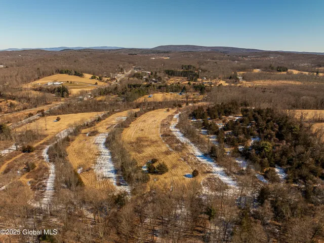 $750,000 | 408 State Route 199, Milan, NY 12571